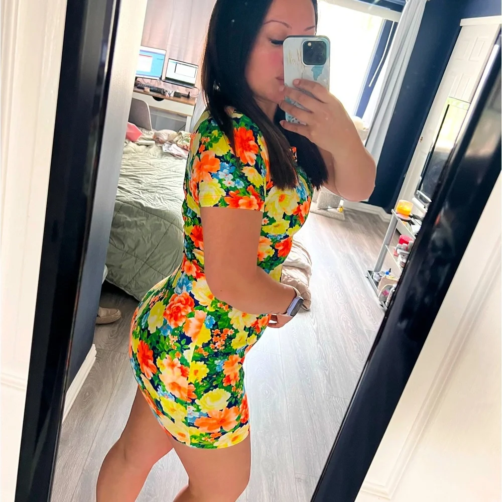 Cocktail Flower Dress - Picture 4 of 4